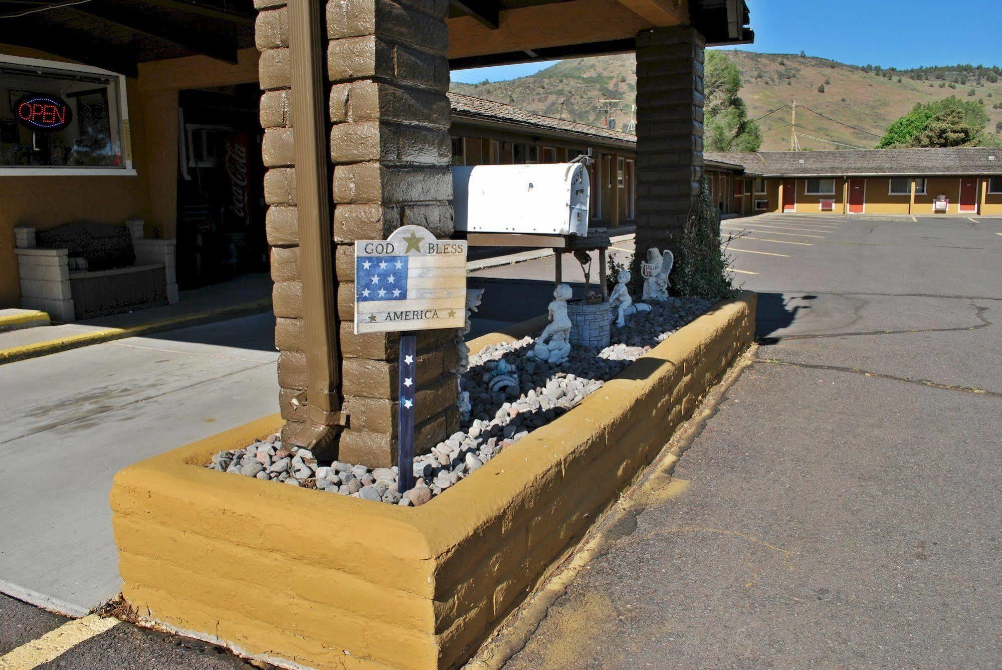 Oregon Motel 8 And Rv Park Кламат Фолс Экстерьер фото